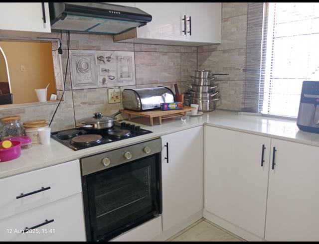 4 BEDROOM FREESTANDING FOR SALE IN NEWHOLME